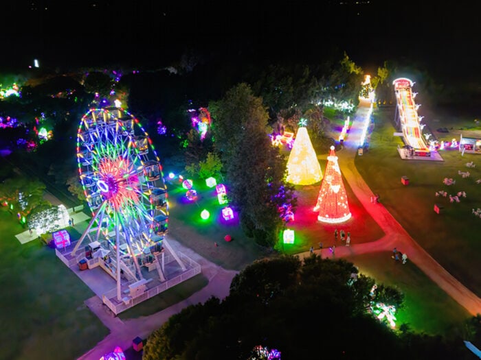 Christmas Lights Installation, Hunter Valley Gardens