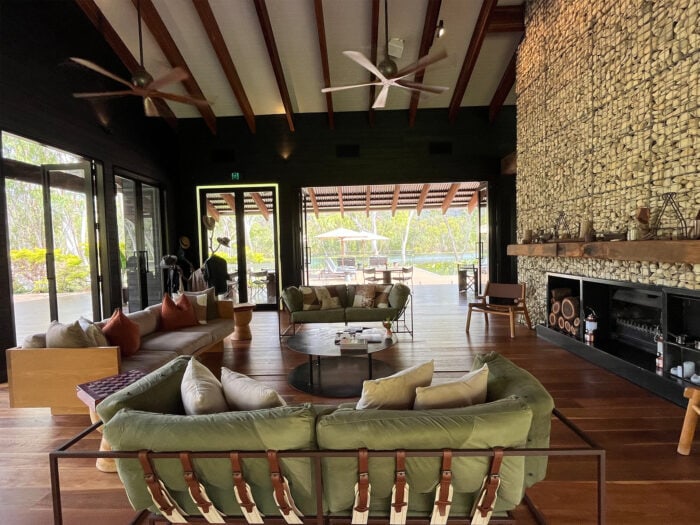 Mt Mulligan Lounge